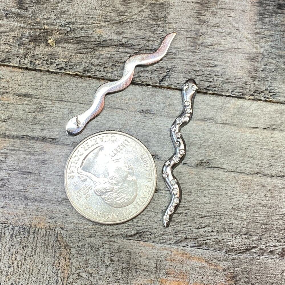NEW Silver Snake Rhinestone Earrings - Picture 15 of 15